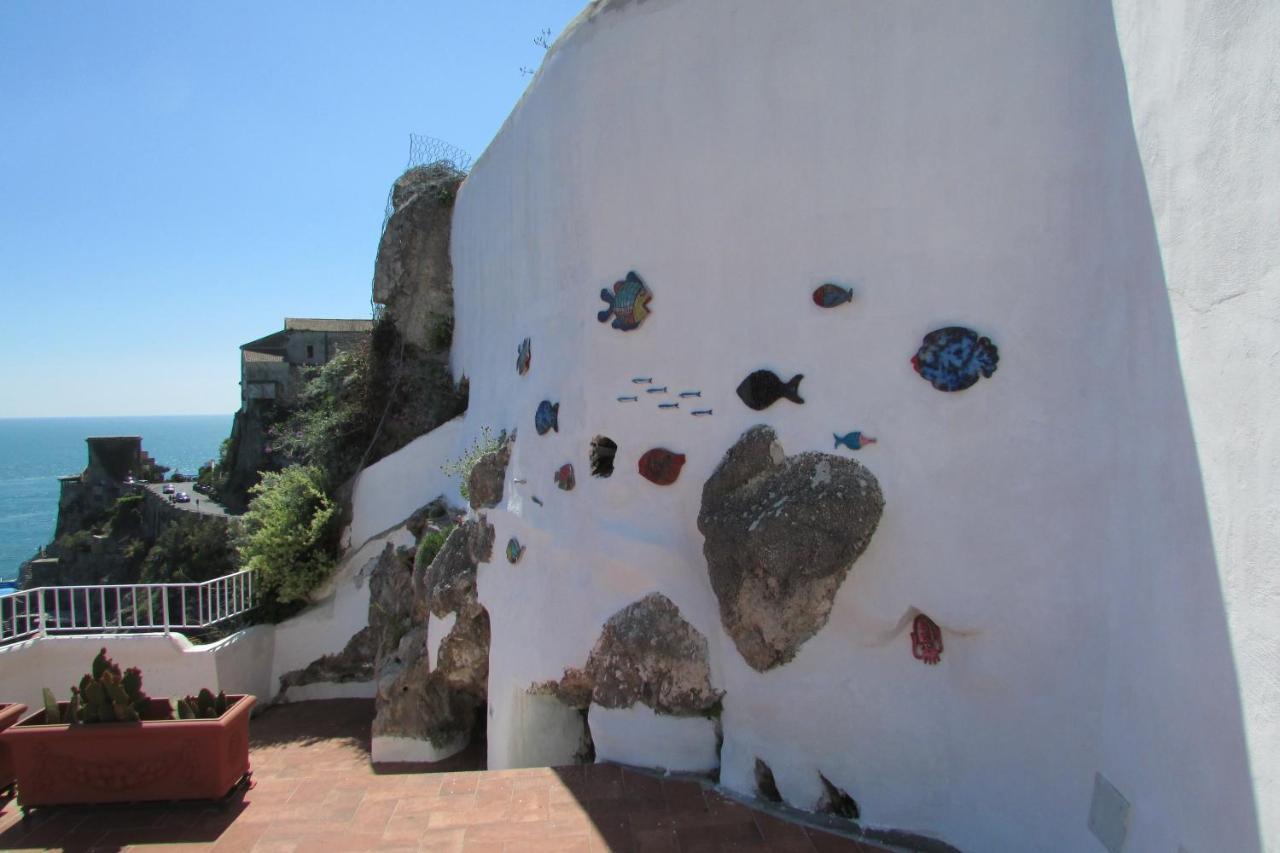 Domus Claudia Hotel Atrani Bagian luar foto
