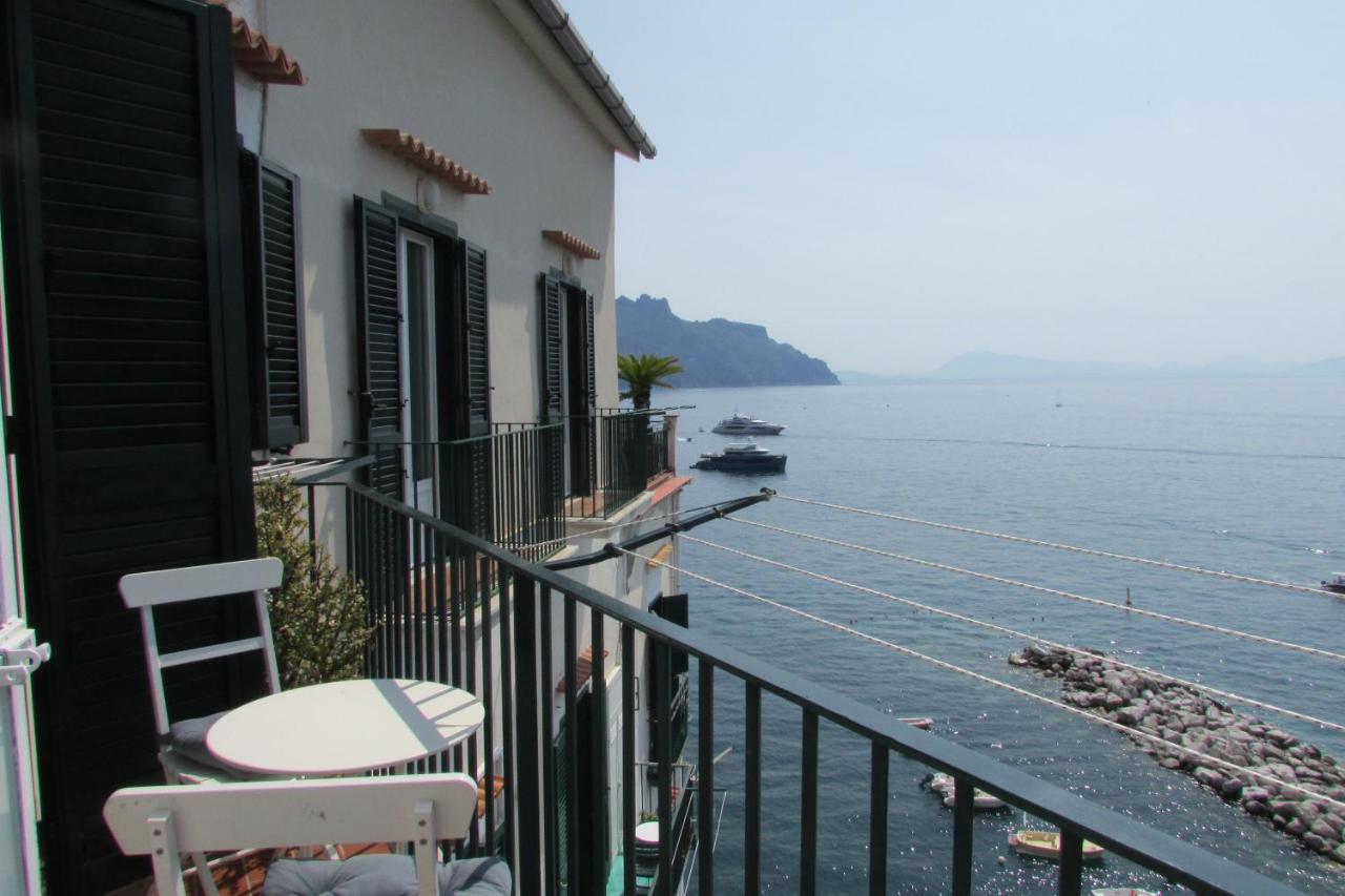 Domus Claudia Hotel Atrani Bagian luar foto