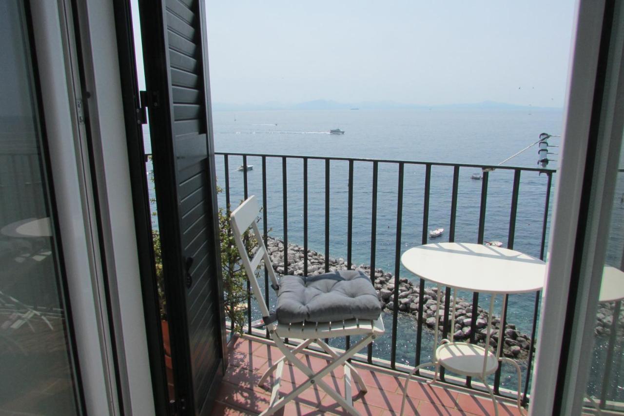 Domus Claudia Hotel Atrani Bagian luar foto
