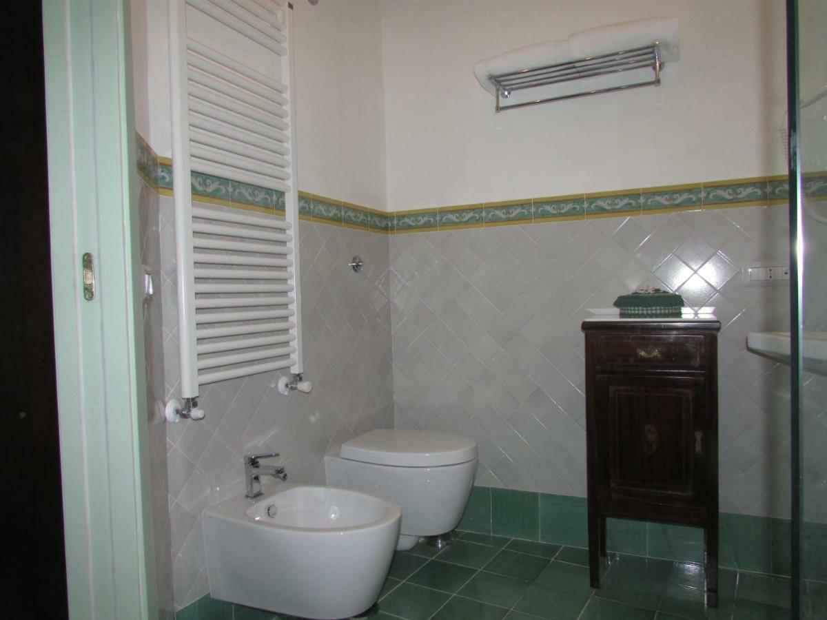 Domus Claudia Hotel Atrani Bagian luar foto