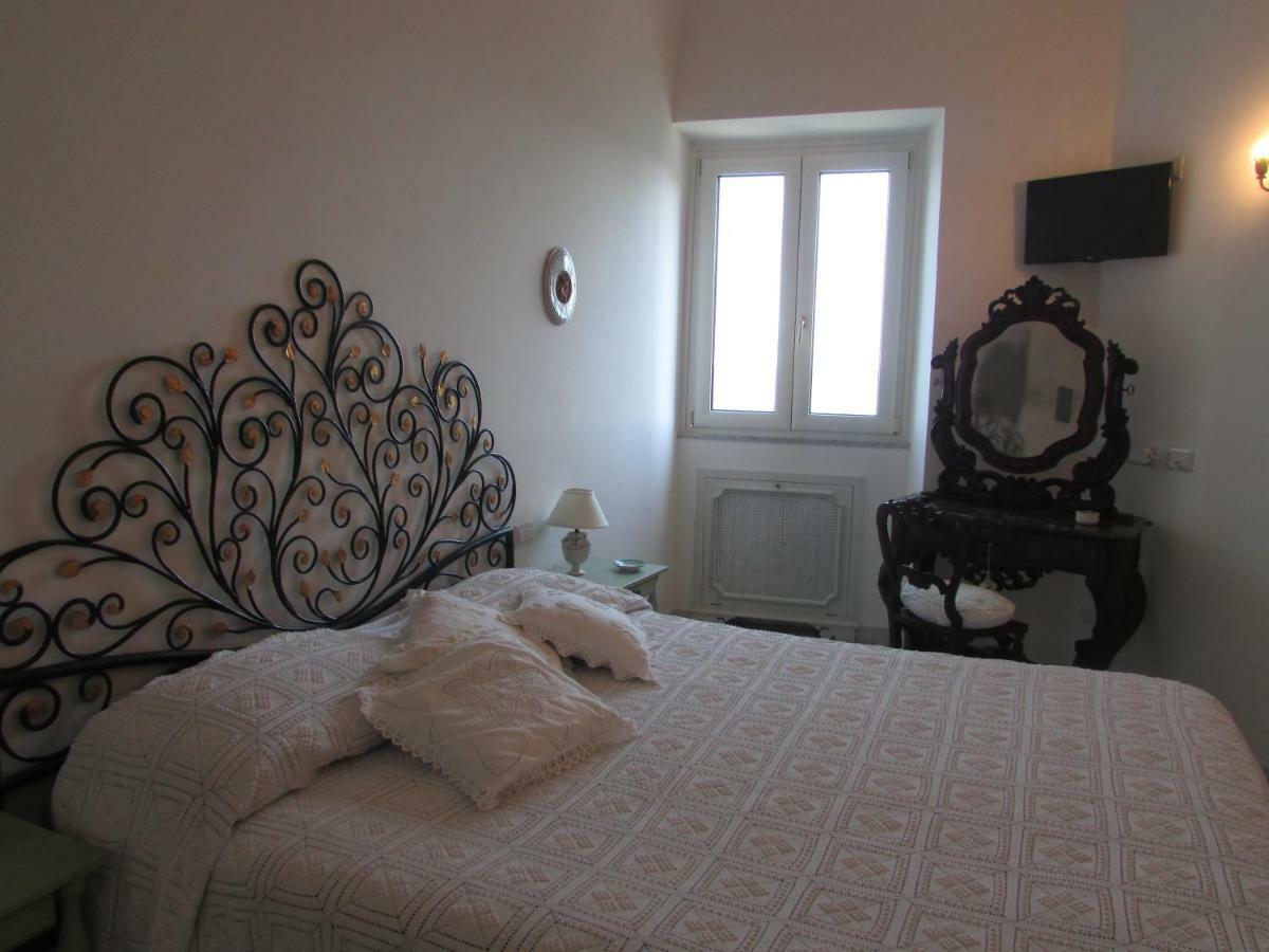 Domus Claudia Hotel Atrani Bagian luar foto